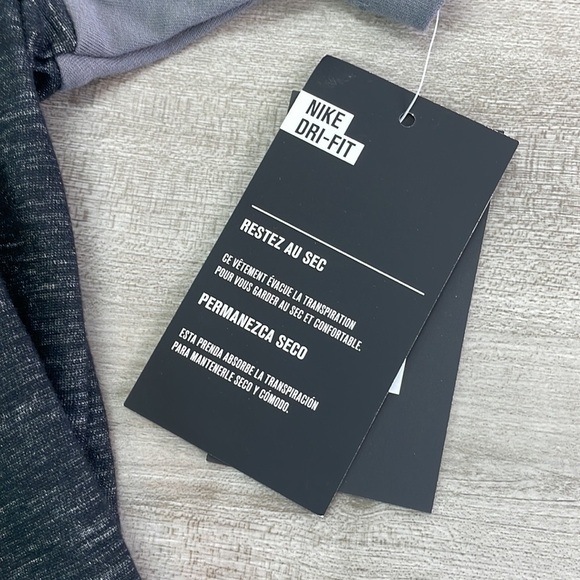 HURLEY - NIKE DRYFIT BRIDGE POCKET TEE SHIRT - Picture 4 of 5